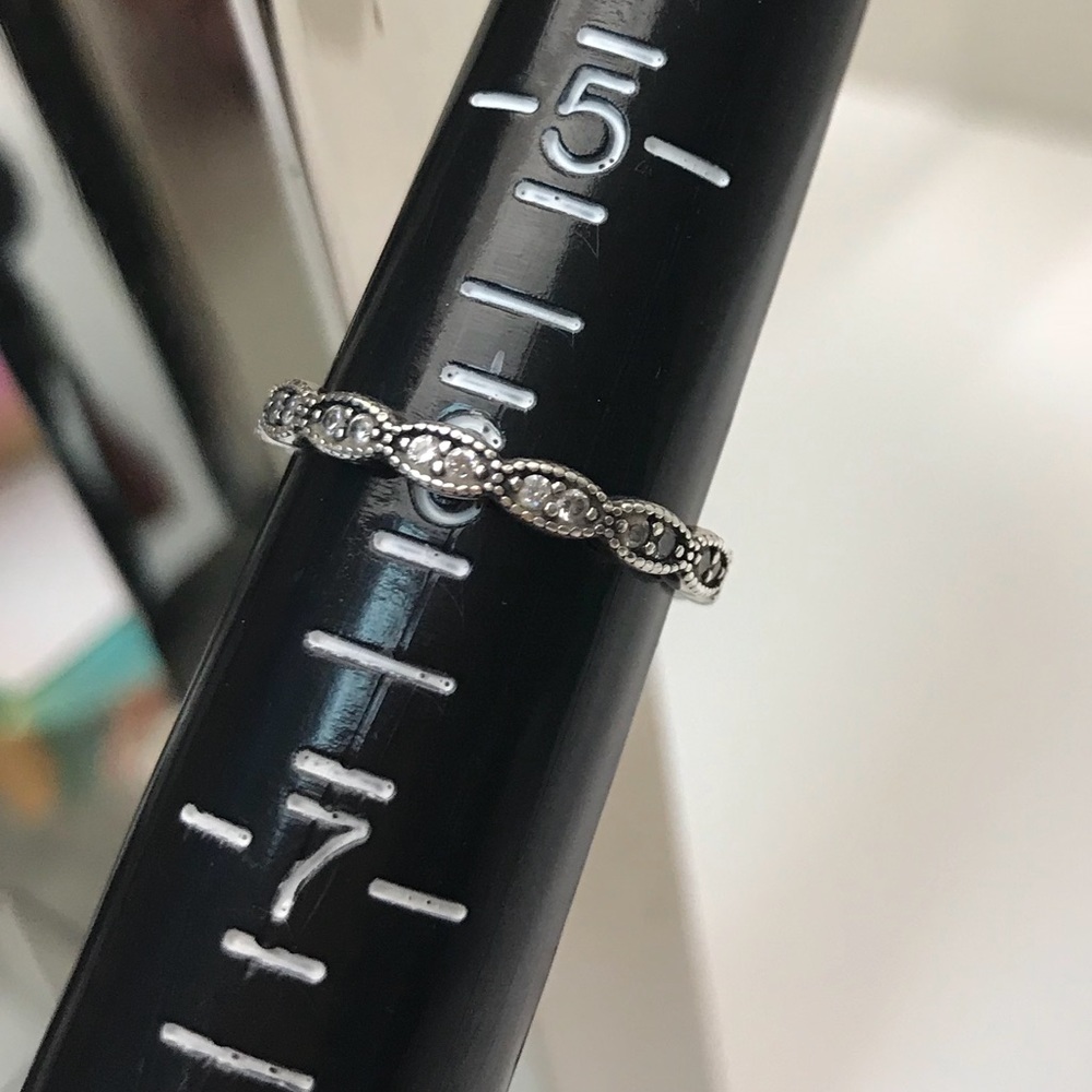 Pandora Sparkling Leaves Stackable Ring